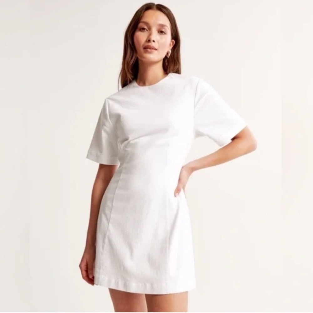 Abercrombie & Fitch White Short Sleeve Mini Shift Dress
